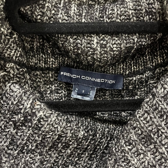 FCUK CROPPED CHUNKY TURTLENECK - Picture 3 of 4